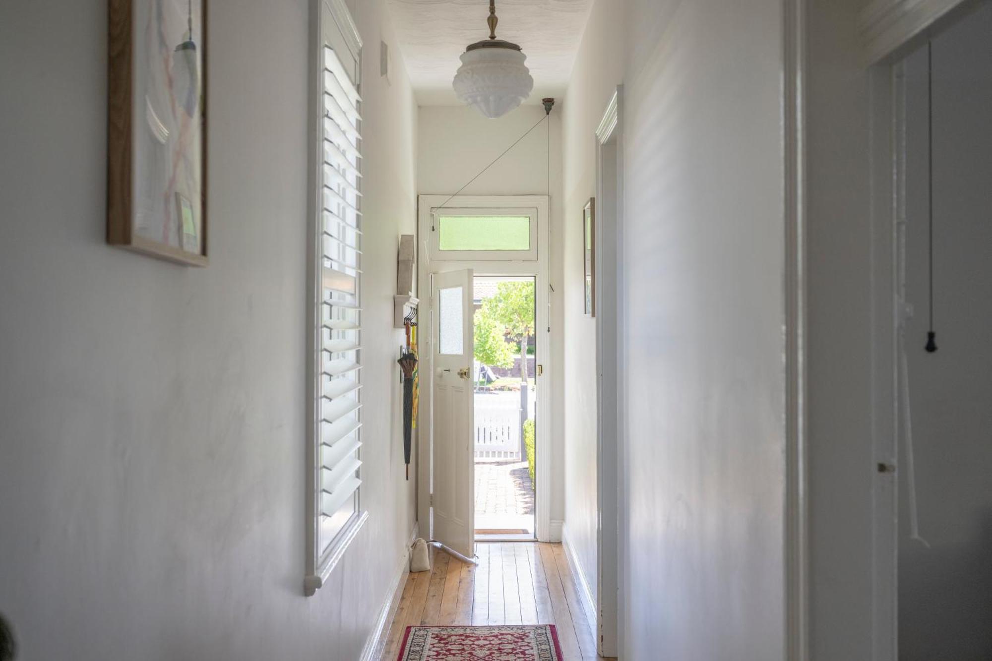 Street - 1890's Edwardian Gem